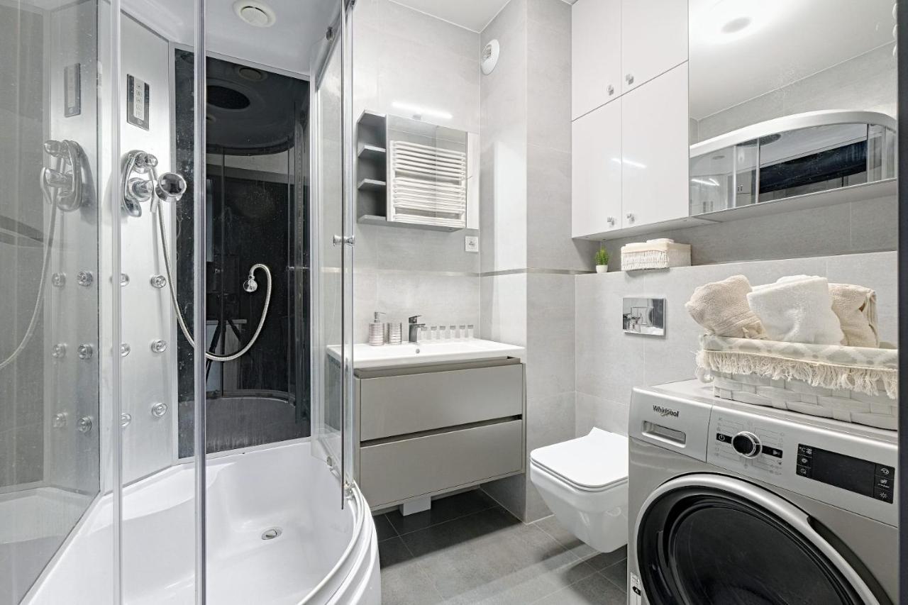 Strzelecka 24 Modern Apartment Warsaw Exterior photo